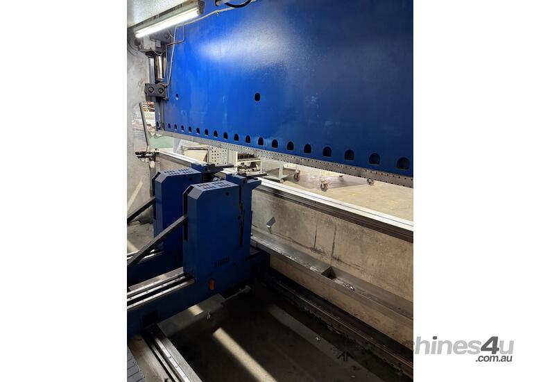Trumpf V200 Press Brake