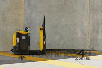 Hyster 2.5T Battery Electric order picker