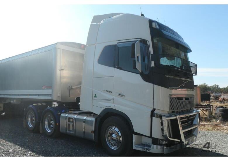 caption Volvo Prime Mover & BTE Alloy Grain Trailer