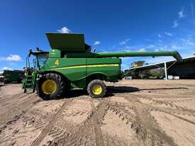 Combine Harvester John Deere S790 - picture0' - Click to enlarge
