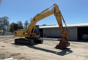 Komatsu   PC200-8 Komatsu   PC200-8