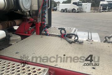 2009 Kenworth K108 Prime Mover Sleeper Cab