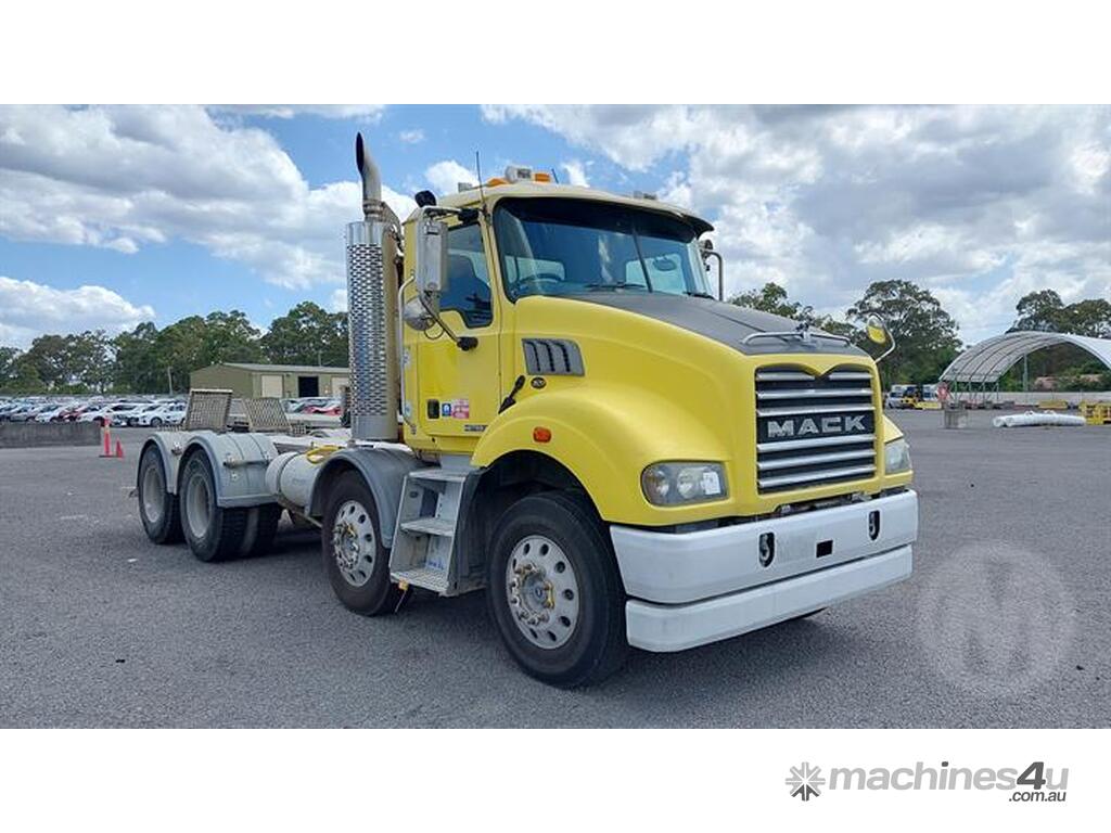Buy Used Mack METROLINER Tipper Trucks (1181800)
