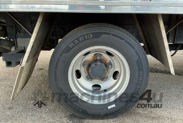 2017 Mitsubishi Fuso Canter 515 Pantech Body