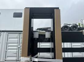 Unused 6m Electric Sliding Gate - picture2' - Click to enlarge