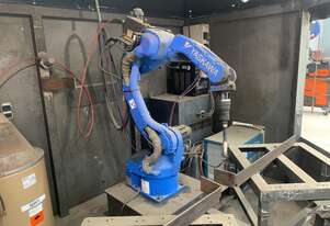 Robot Welder Yaskawa with OTC Webee P400 Binzel water cooled torch