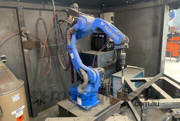 Robot Welder Yaskawa with OTC Webee P400 Binzel water cooled torch
