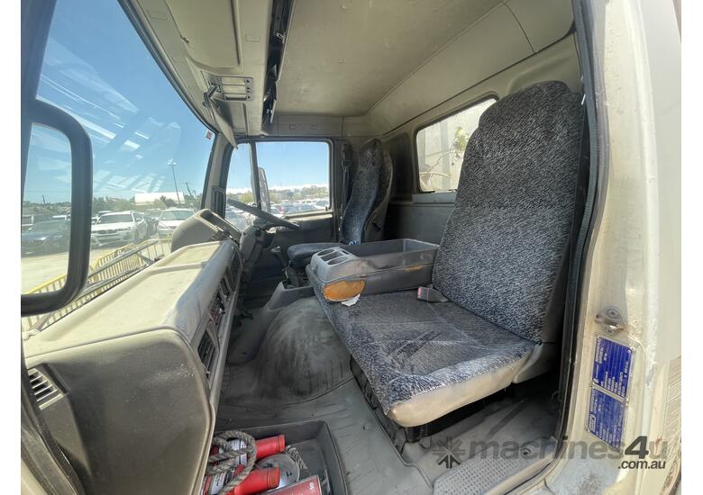 2000 Hino FB 4x2 Curtainsider - Non Mobile