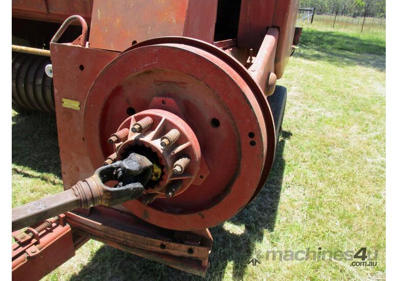 New Holland 317 Small Square Hay Baler