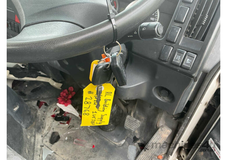 2022 Isuzu NNR 45-150 Table Top