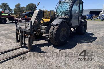 2022 New Holland TH7.42 Elite Telehandler