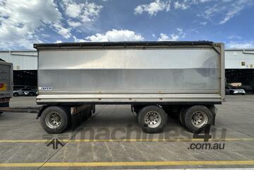 2015 Tefco Tri-Axle Dog Tipper Trailer