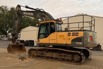 Volvo   EC210CL Excavator