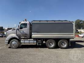 Kenworth T610 - picture1' - Click to enlarge