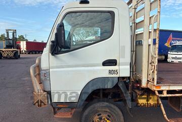 2013 Mitsubishi Canter Table Top