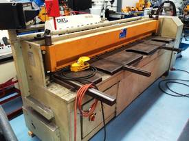 BAYKAL MGS 2560/4 MECHANICAL DRIVE GUILLOTINE - picture0' - Click to enlarge
