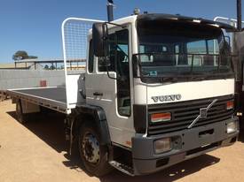 1995 VOLVO FL6 - picture0' - Click to enlarge
