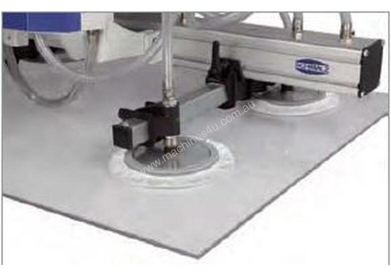 caption VacuMaster for lifting coolroom panels.