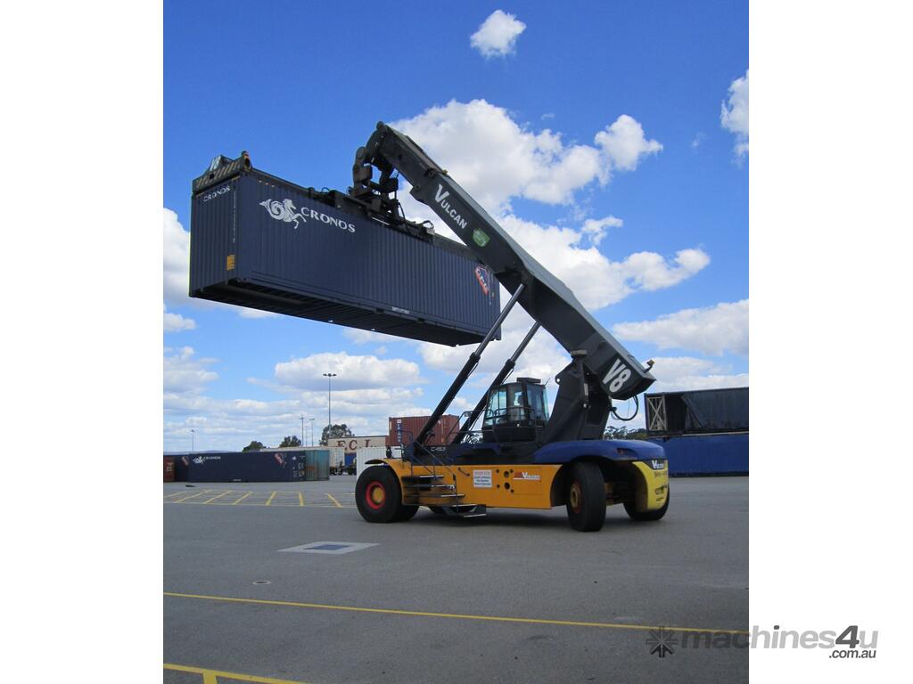 Used Linde MULTIPLE LINDE REACH STACKERS FROM 115 000 GST Reach Stacker