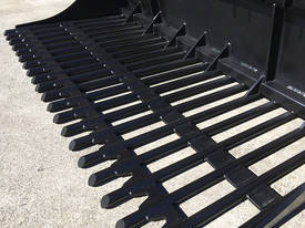 Heavy Duty Skid Steer Round Bar Rock Bucket - picture0' - Click to enlarge