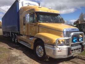 2004 Freightliner Century Class - picture0' - Click to enlarge