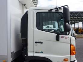 2014 HINO FC500 / 1022 REFRIGERATED 8 PALLET VAN - picture2' - Click to enlarge