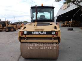 Caterpillar CB-534D - picture1' - Click to enlarge