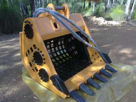 Sieve Bucket Hydraulic Vibrating - picture0' - Click to enlarge