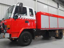 Isuzu  Water truck Truck - picture0' - Click to enlarge