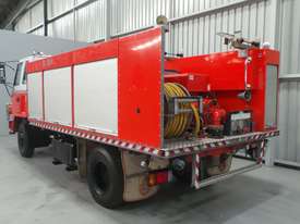 Isuzu  Water truck Truck - picture1' - Click to enlarge