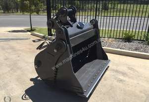 BETTA BILT BUCKETS 20 TONNE TILT 4 IN 1 BUCKET