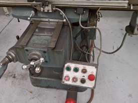 USED 240V TURRET MILL - picture2' - Click to enlarge
