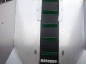 Incline Cleated Belt Conveyor, 3000mm L x 200mm W x 2600mm H - picture1' - Click to enlarge