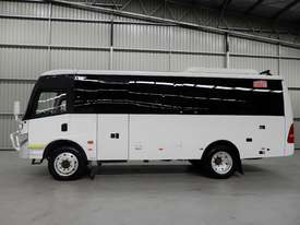 Brahman  Traveller Mini bus Bus - picture0' - Click to enlarge