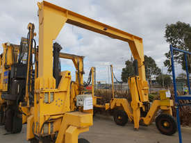 Mobicon 33 Tonne Container Lifter - picture0' - Click to enlarge