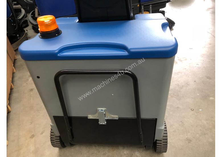 caption Fiorentini S28 Petrol sweeper