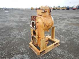 Transmission & Gear Case Housing to suit CAT 815  - picture0' - Click to enlarge