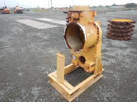 Transmission & Gear Case Housing to suit CAT 815  - picture1' - Click to enlarge