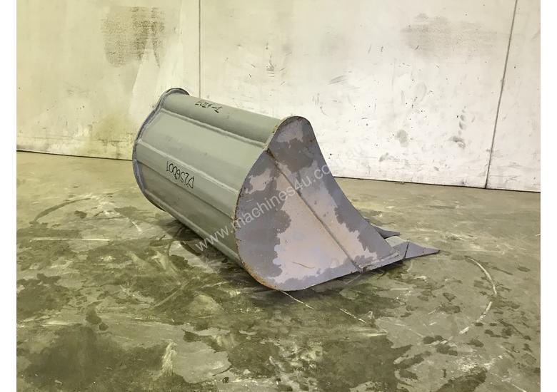 caption UNUSED 600MM DIGGING BUCKET TO SUIT 2-3T EXCAVATOR E014