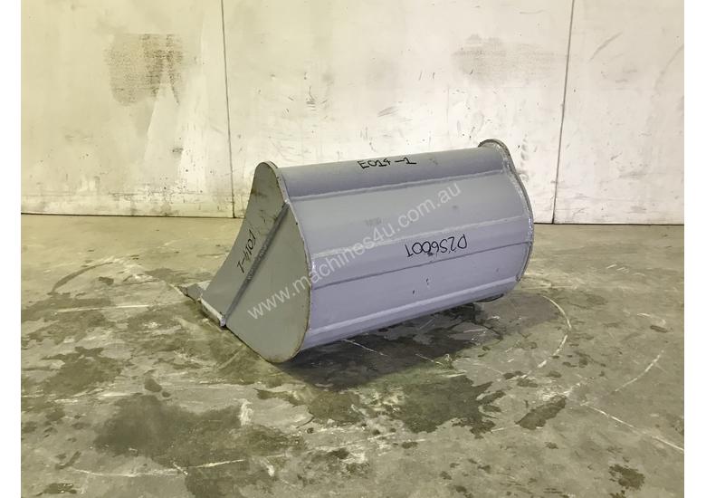 caption UNUSED 600MM DIGGING BUCKET TO SUIT 2-3T EXCAVATOR E014