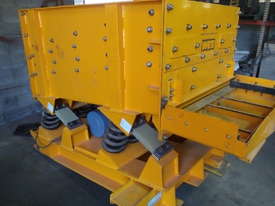 Vibratory Screen / Lump Breaker - picture0' - Click to enlarge