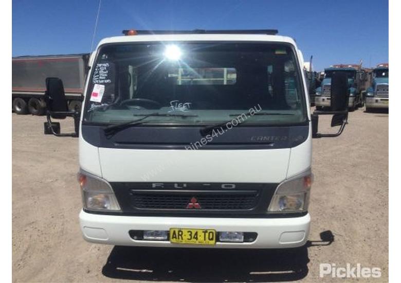 caption 2007 Mitsubishi Canter FE85