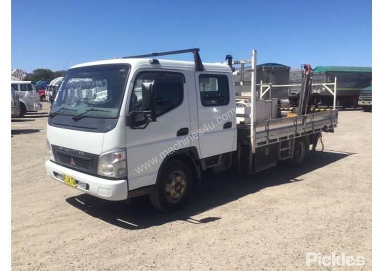 caption 2007 Mitsubishi Canter FE85
