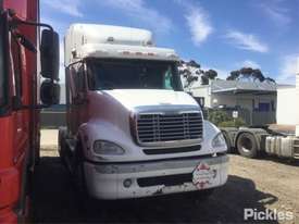 2010 Freightliner Columbia CL112 FLX - picture0' - Click to enlarge