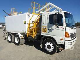 HINO FM500 Water Truck - picture0' - Click to enlarge