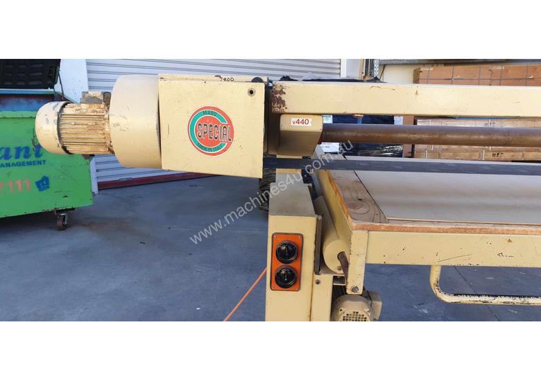 caption STROKE SANDER 2700MM