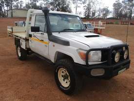 Toyota Landcruiser - picture0' - Click to enlarge
