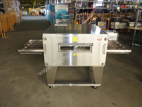 2016 XLT Single Stack Gas Conveyor Pizza Oven