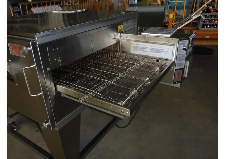 caption 2016 XLT Single Stack Gas Conveyor Pizza Oven