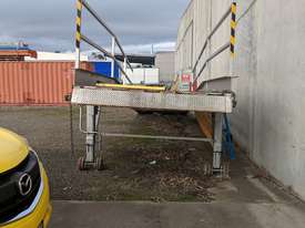 Mobile Loading Container Ramp - picture1' - Click to enlarge